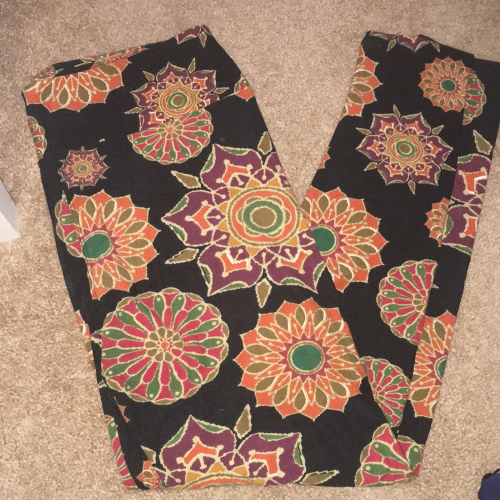 Fall Colors Lularoe leggings tall and curvy
